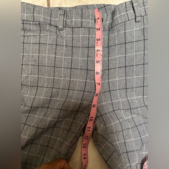 Loft The Sutton Skinny gray Black Multi Plaid Ankle Pants Size 4 slacks - Picture 3 of 8